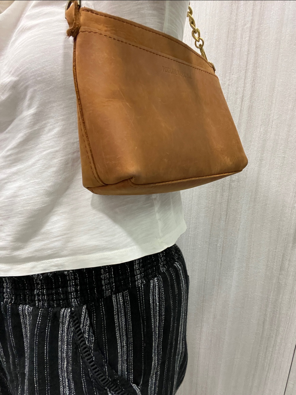 Portland Leather Poppy Women’s Leather Crossbody- Honey - Picture 13 of 15